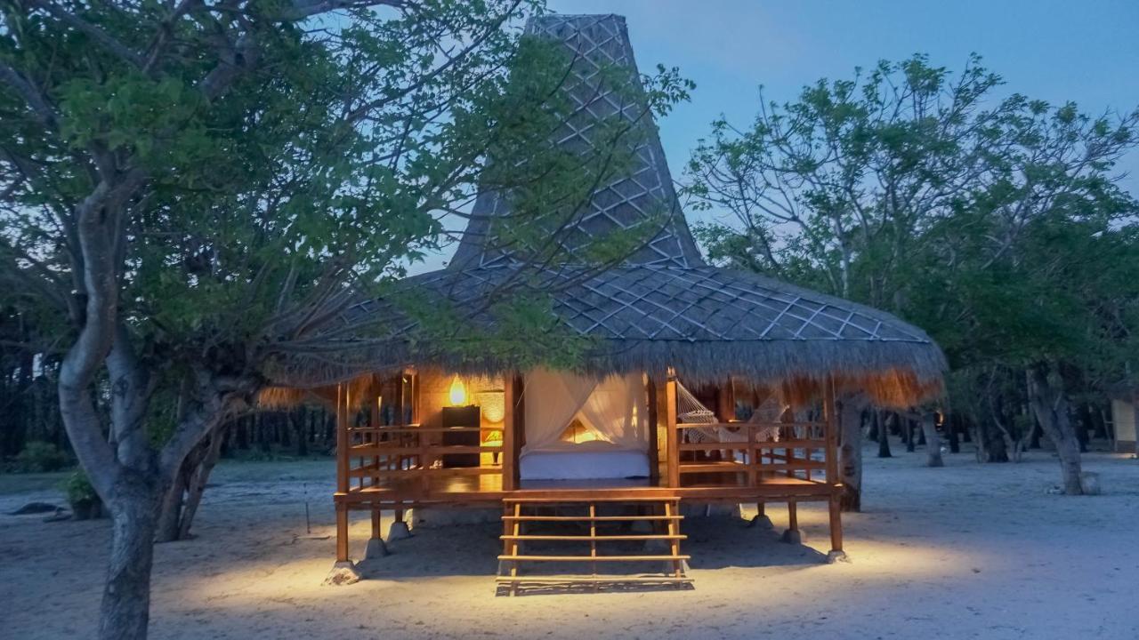 Costa Beach Resort & Club Waingapu Eksteriør billede