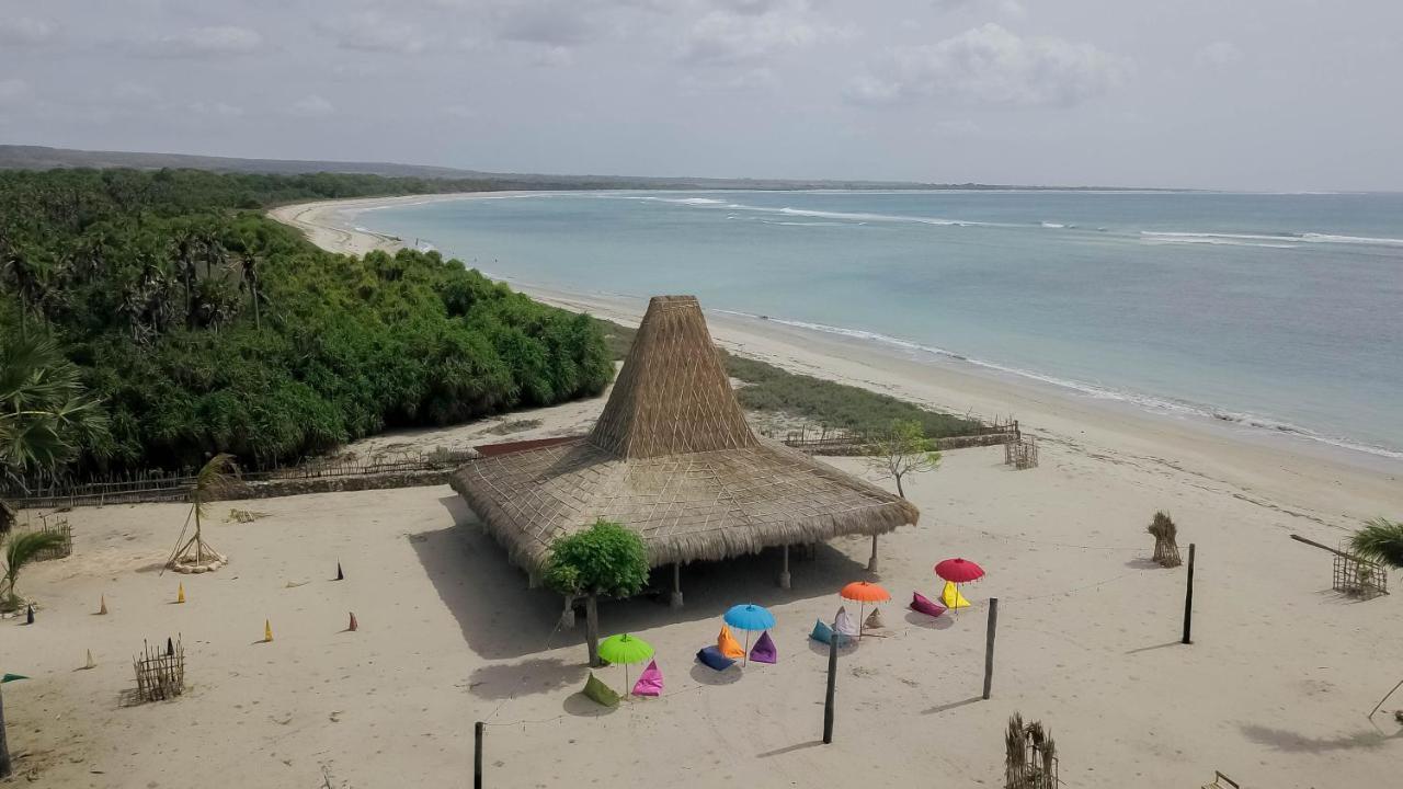 Costa Beach Resort & Club Waingapu Eksteriør billede